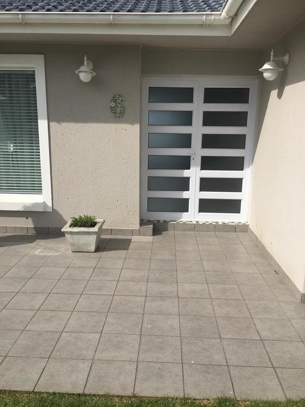 2 Bedroom Property for Sale in Dana Bay Western Cape